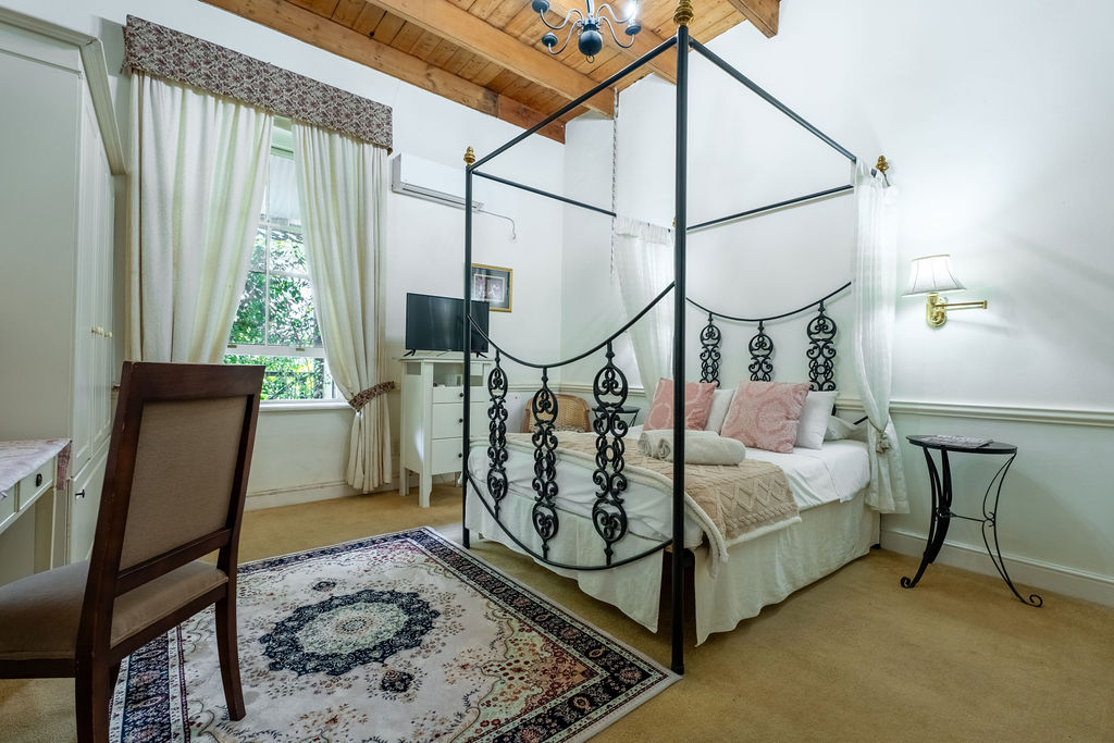 Room 4