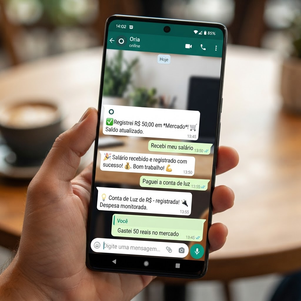 Conversa no WhatsApp registrando despesas com a IA do Oria Fin