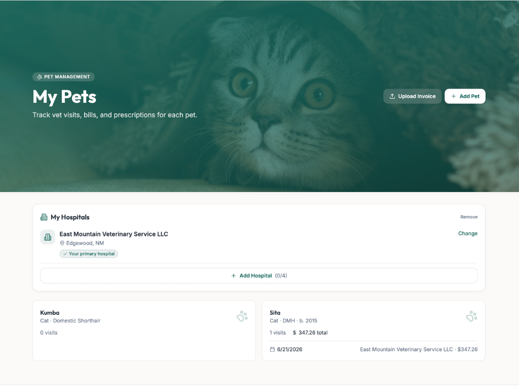 Pet management dashboard showing primary hospital and pet profile cards