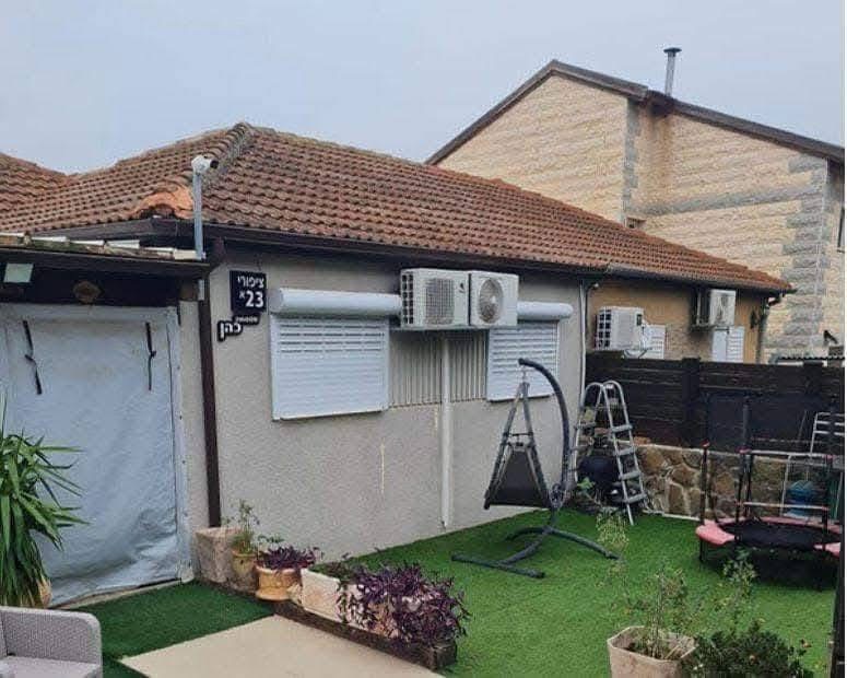 בית פינתי תורי משופץ בבלעדיות — קצרין
