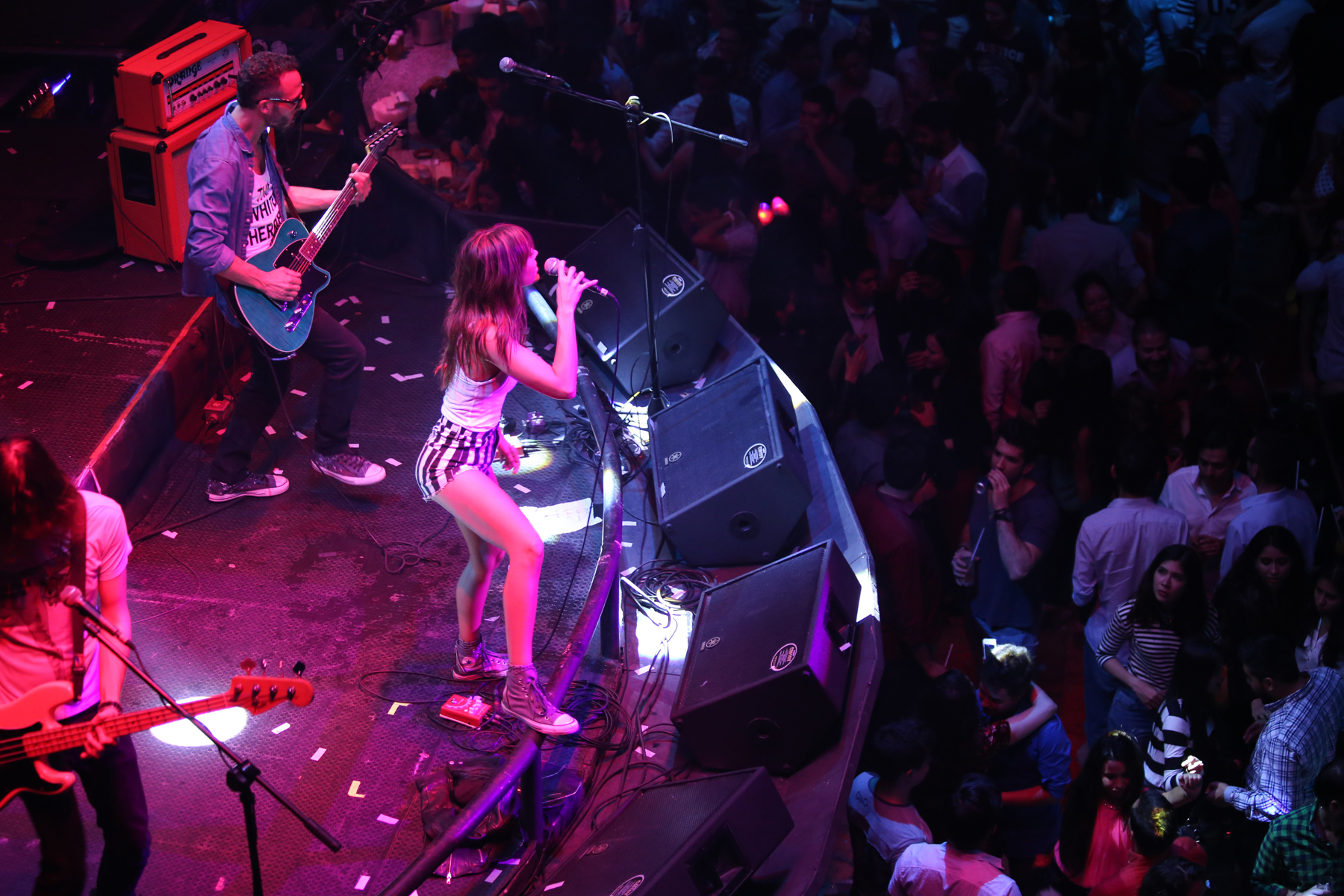 The White Cherries en vivo en Bulldog Café, Ciudad de México.
