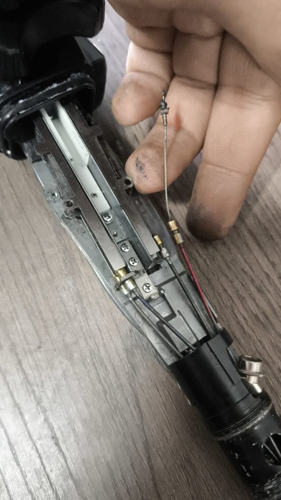 Componente mecánico en reparación