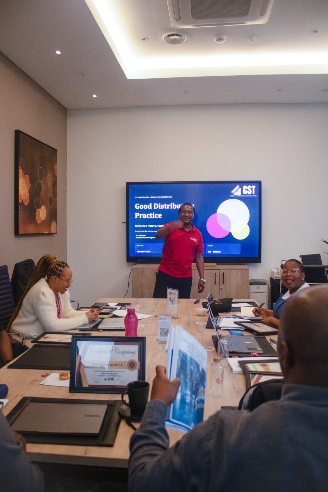 Facilitator presenting the GDP self-inspection programme