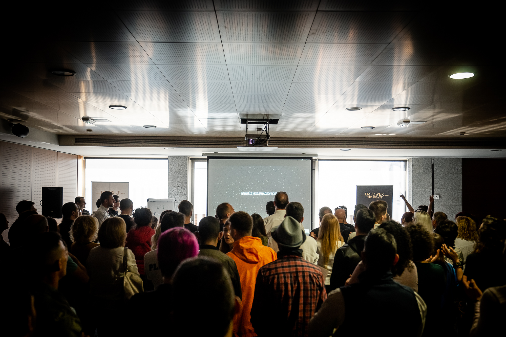 Momento de un evento presencial de Escuela Impulse