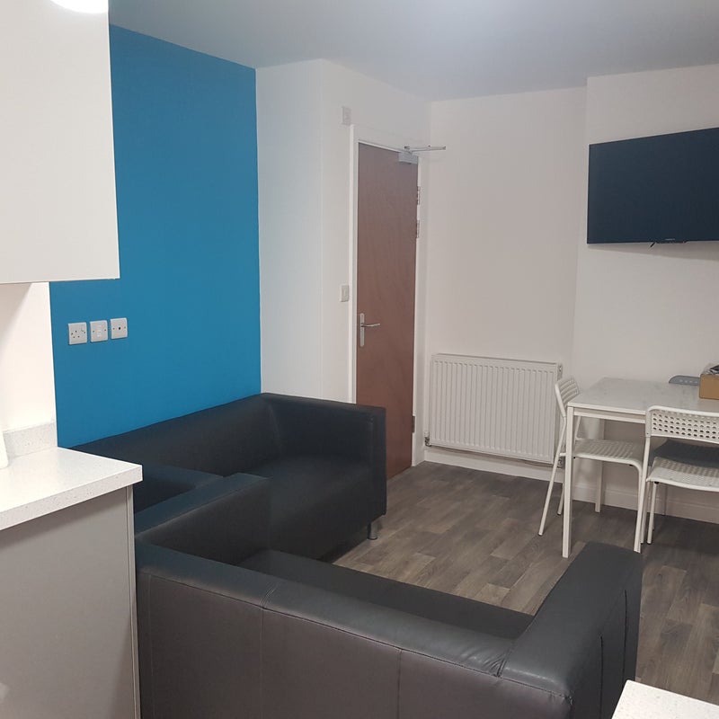 33 Dean Road - photo 2