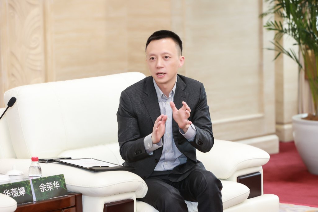 A JD International representative speaking