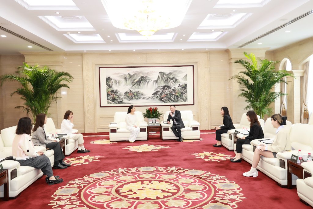 The meeting between the JD International and JOYCE BEAUTY teams