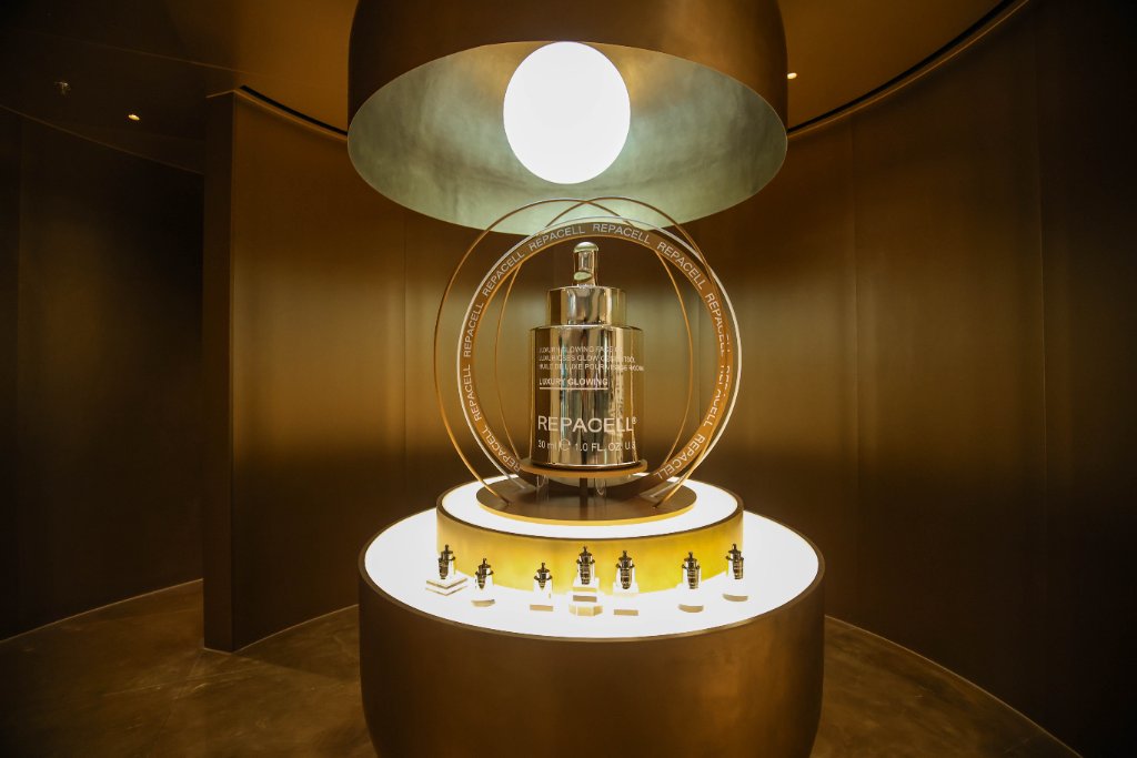 The domed capsule interior, lit from above