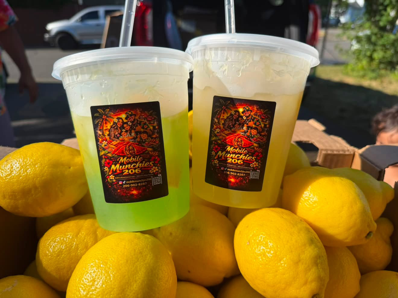 32oz Jumbo Lemonade / Limeade