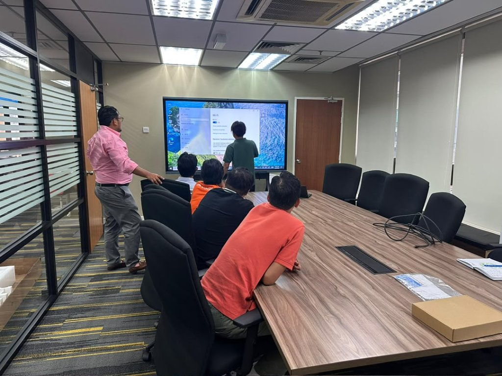 Interactive training room display Malaysia