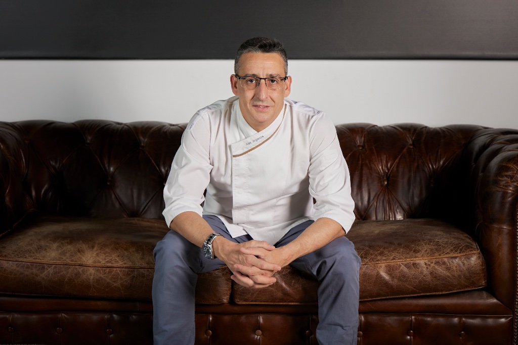 Alex Arganza, hostelero con más de 30 años en el sector y fundador de GastroGenius