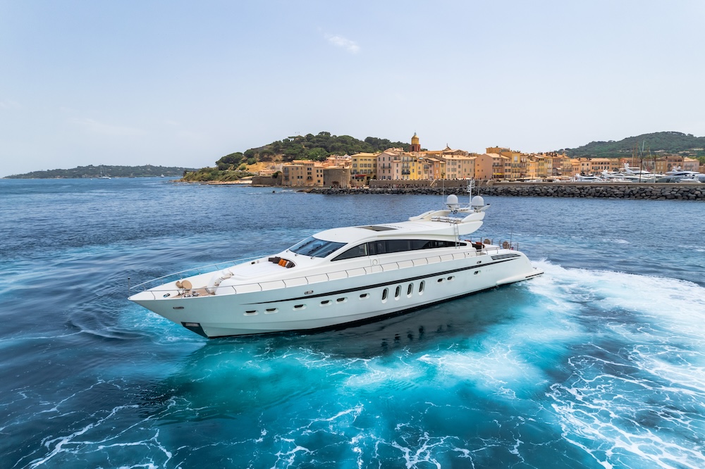 ECLAT — ECLAT devant Saint-Tropez