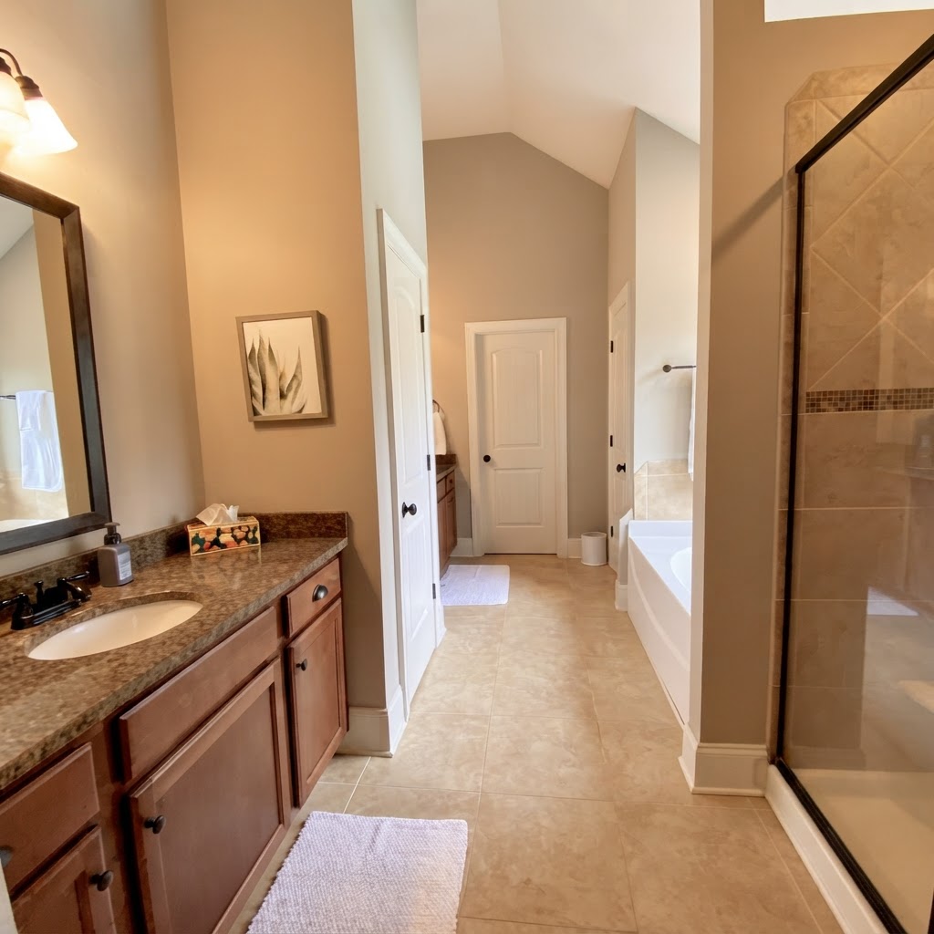 Master ensuite bedroom