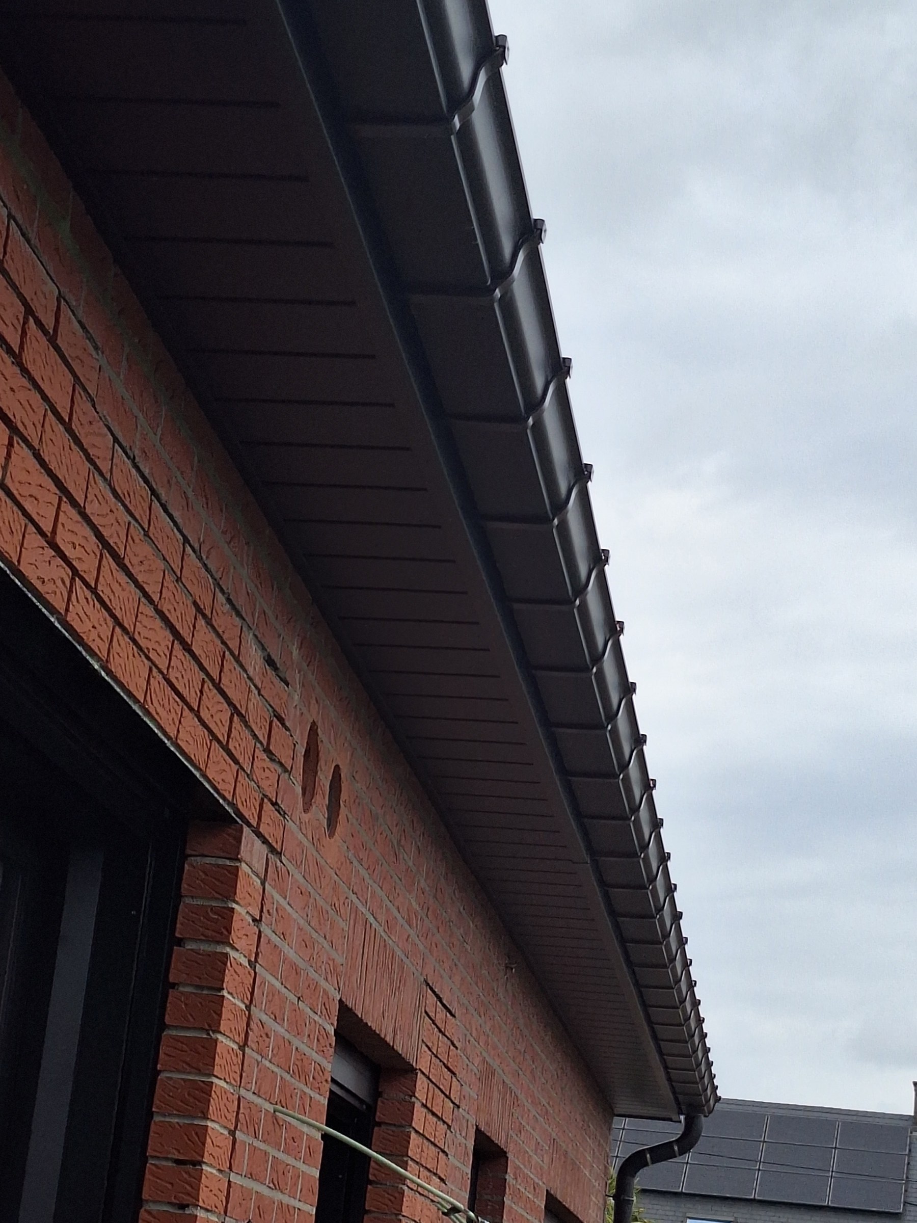 Afwerking PVC zwart foto 2