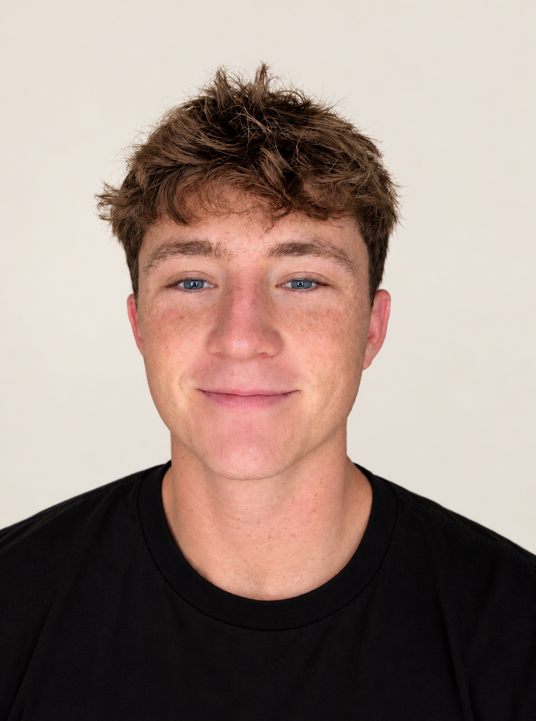 Tommy Robertson, host