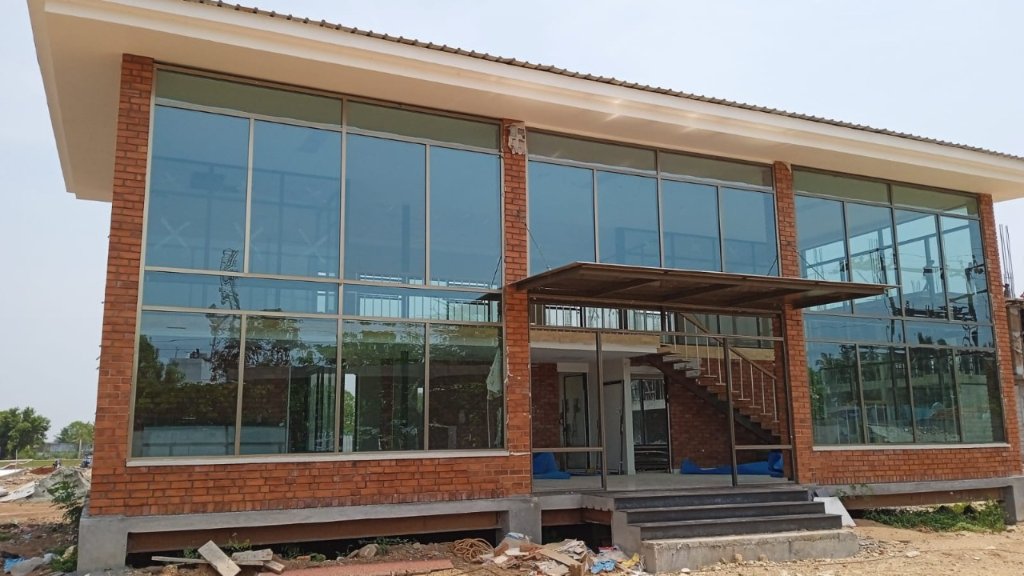 Glass Pavilion Office