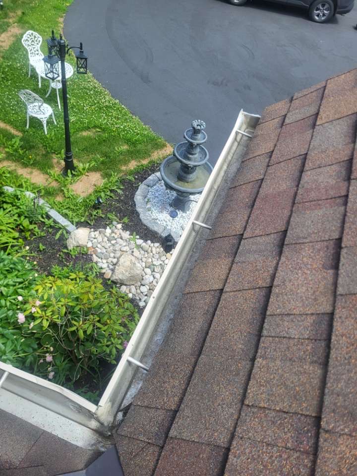 Gutter cleaning — after