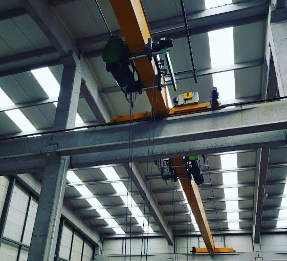 Fabrika İçi — Monoray Vinç Hattı