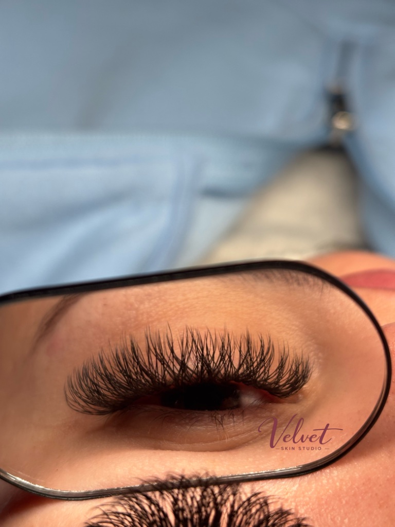 Volume lash extensions