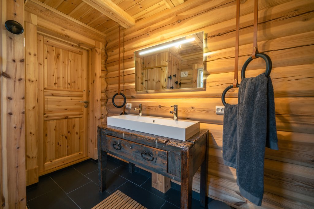 Second bathroom