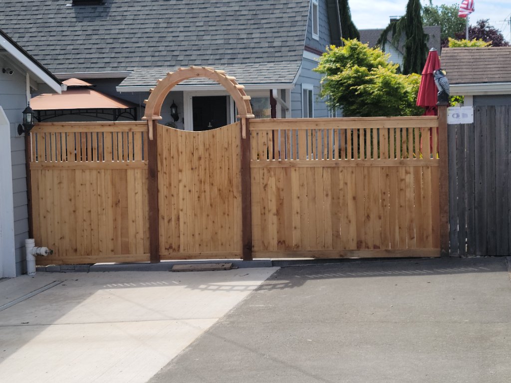 Cedar Gate with Arbor — Western Red Cedar · Custom Arch · Double Gate