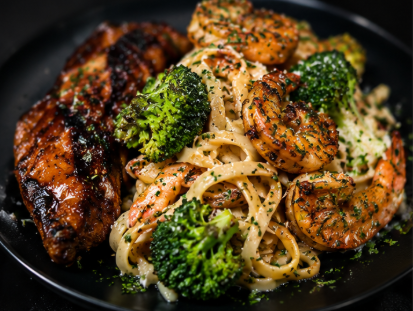 Roasted Turkey Wings w/Shrimp & Broccoli Pasta