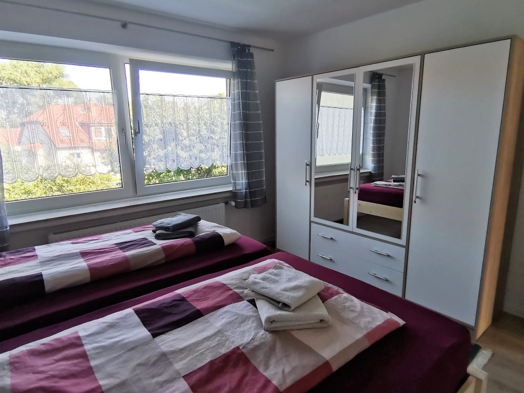 Kleiderschrank