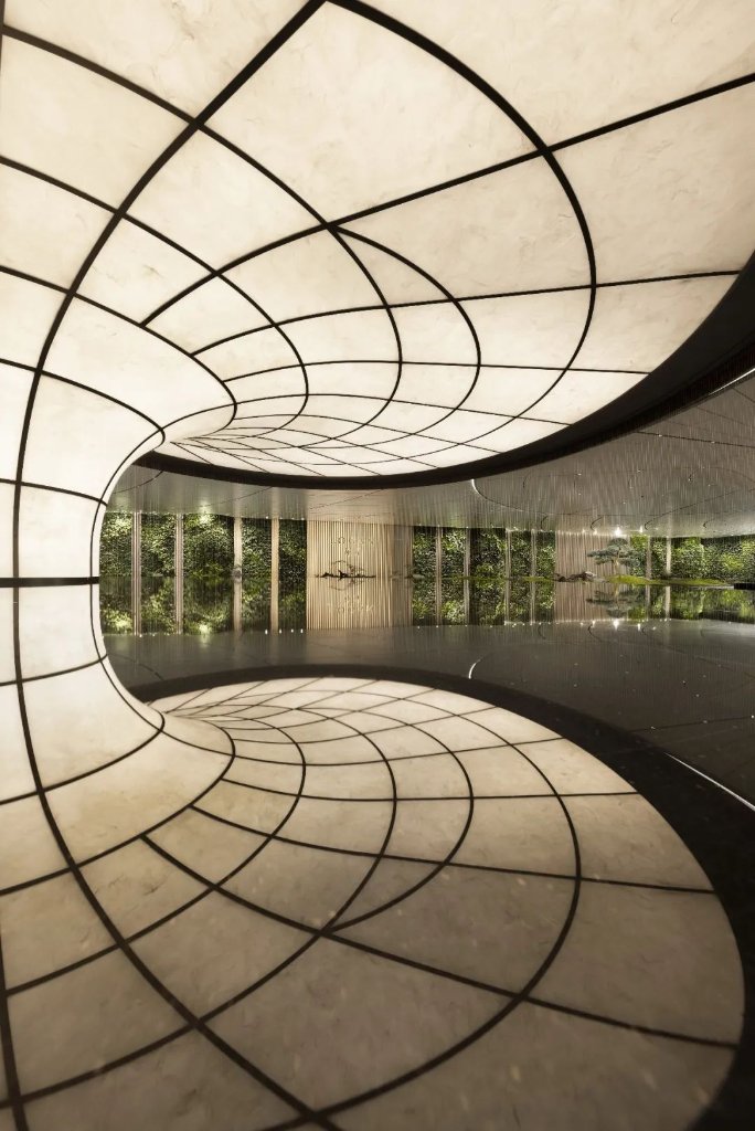 Grid-Shell Canopy Lobby