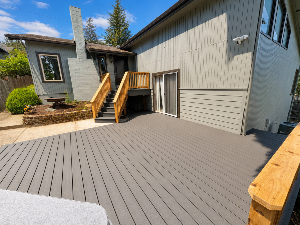 Trex Deck on Beverly Drive 2