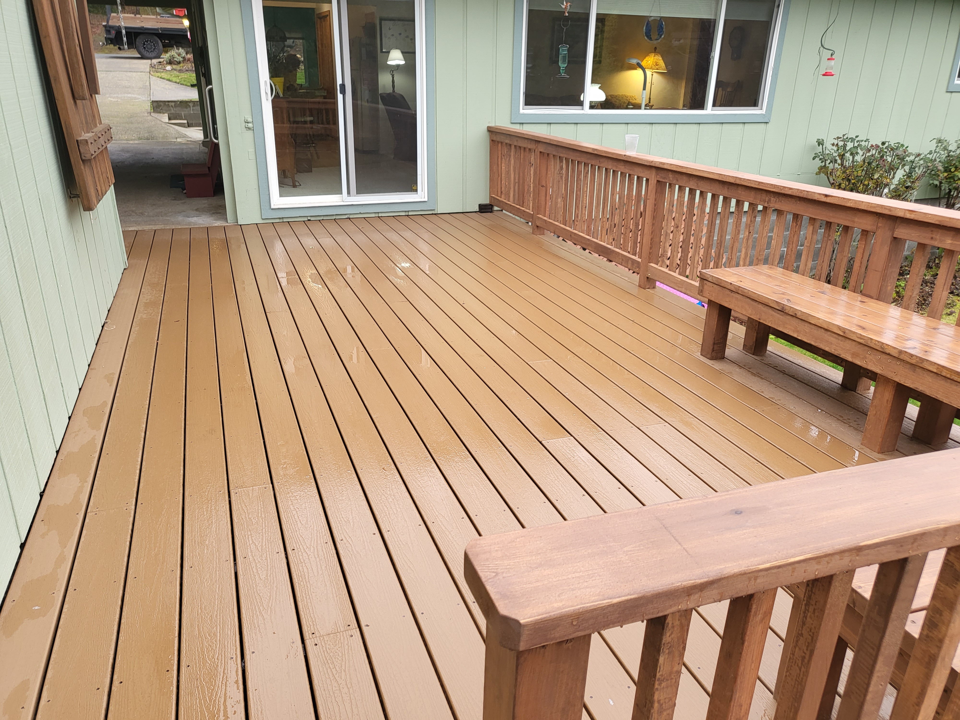 Custom Composite Deck with Built-In Bench 4