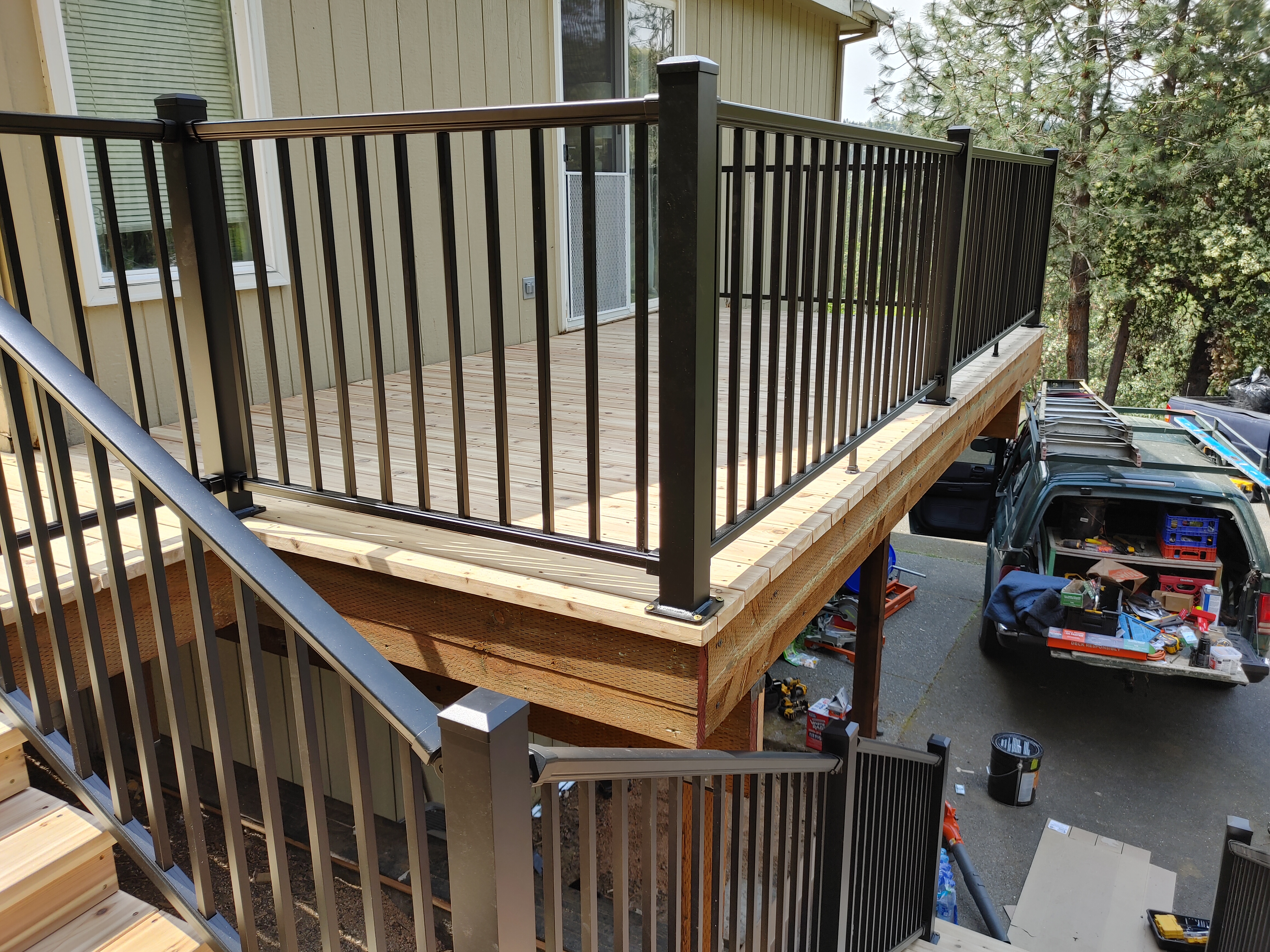 Cedar 2nd-Story Deck with Landing and Aluminum Tu-Step Railing 4