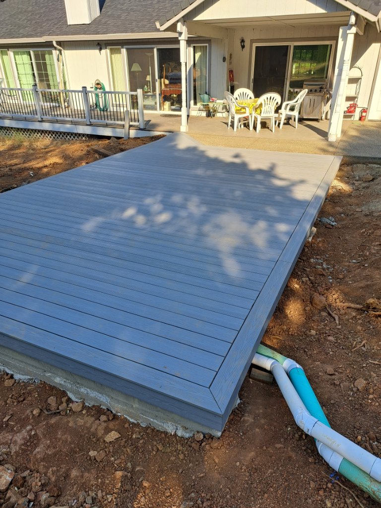 Fiberon Good Life Weekender Deck 4