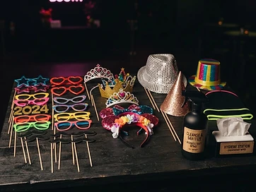 La Higiene de los Props en tu Cabina Fotográfica: Diversión Garantizada y Segura