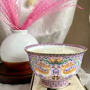 RELAX ME Kissing Deer 3 wick Candle Bowl