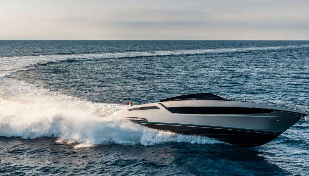 Private Riva DolceVita boat exclusive to Le Château Piétrus residents