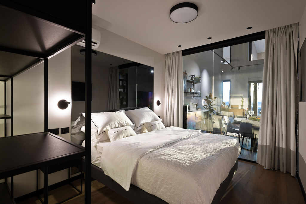 Beachfront suite view