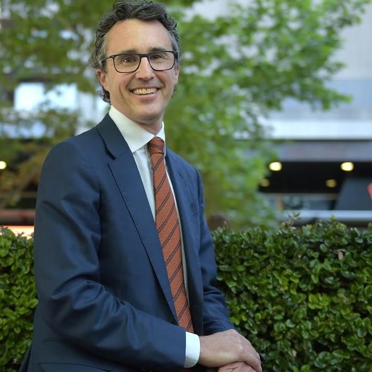 Simon Trott