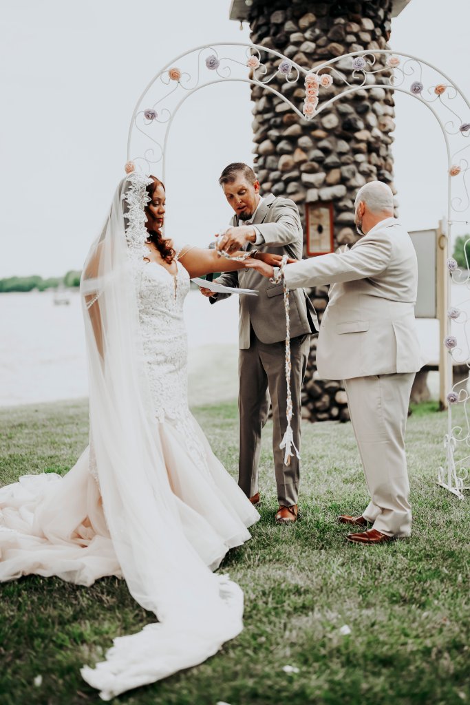 Lakeside heart arch