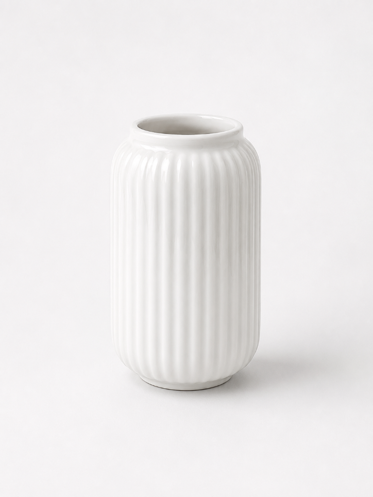 Vase blanc strié 9 cm