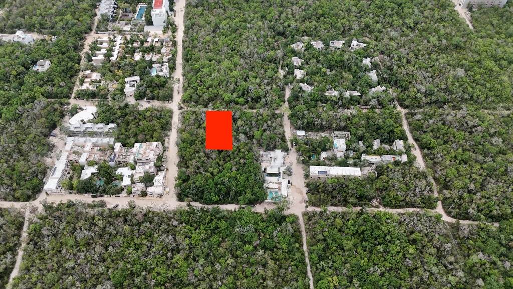 Terrain de 1225 m² à Région 15, densidad H2, Tulum — HRE_T_029