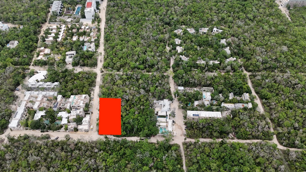 Terrain de 1225 m² à Région 15, densidad H2, Tulum — HRE_T_023