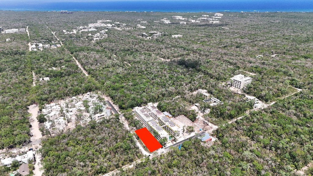 Terrain de 818 m² à Région 15, densidad TH1, Tulum — HRE_T_004