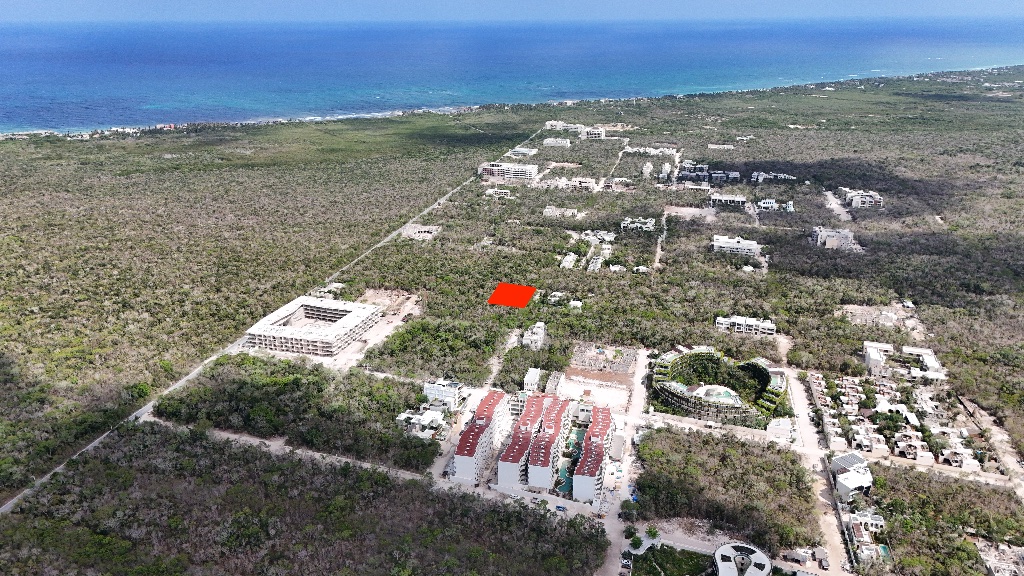 Terrain de 2500 m² à Région 8, densidad H2, Tulum — HRE_T_009