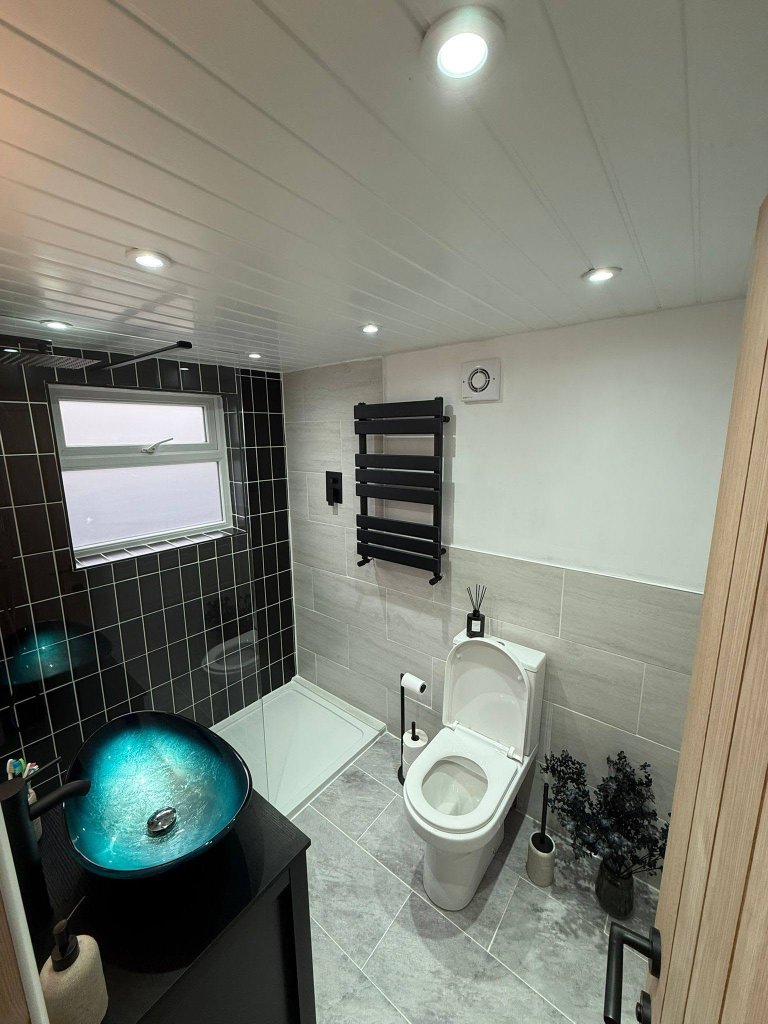 Kitchens & Bathrooms