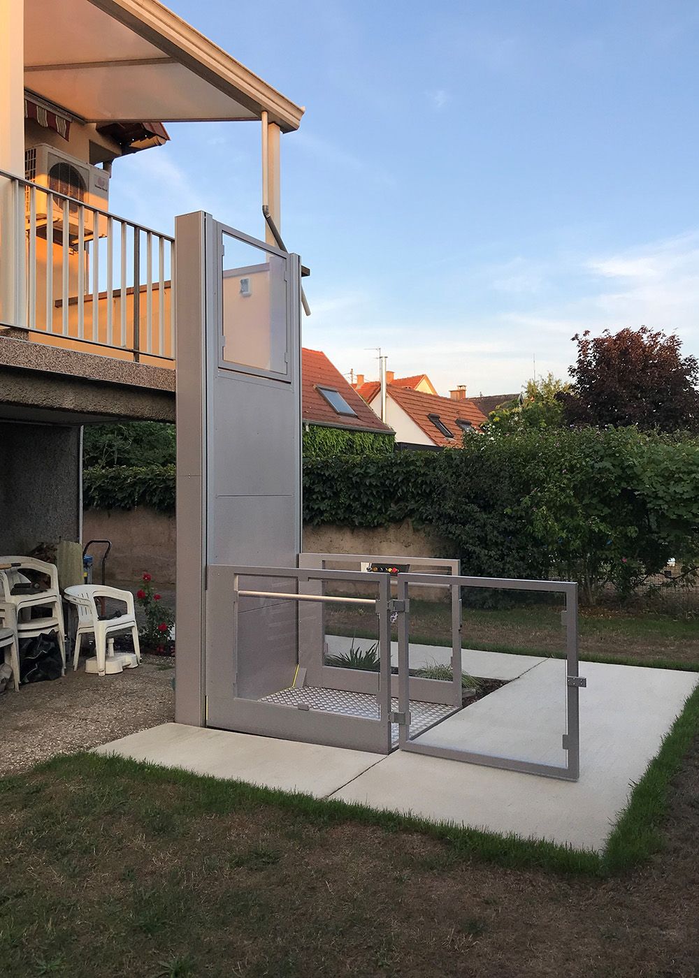 Lift — plataforma vertical exterior