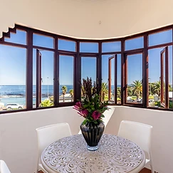Camps Bay Retreat 15