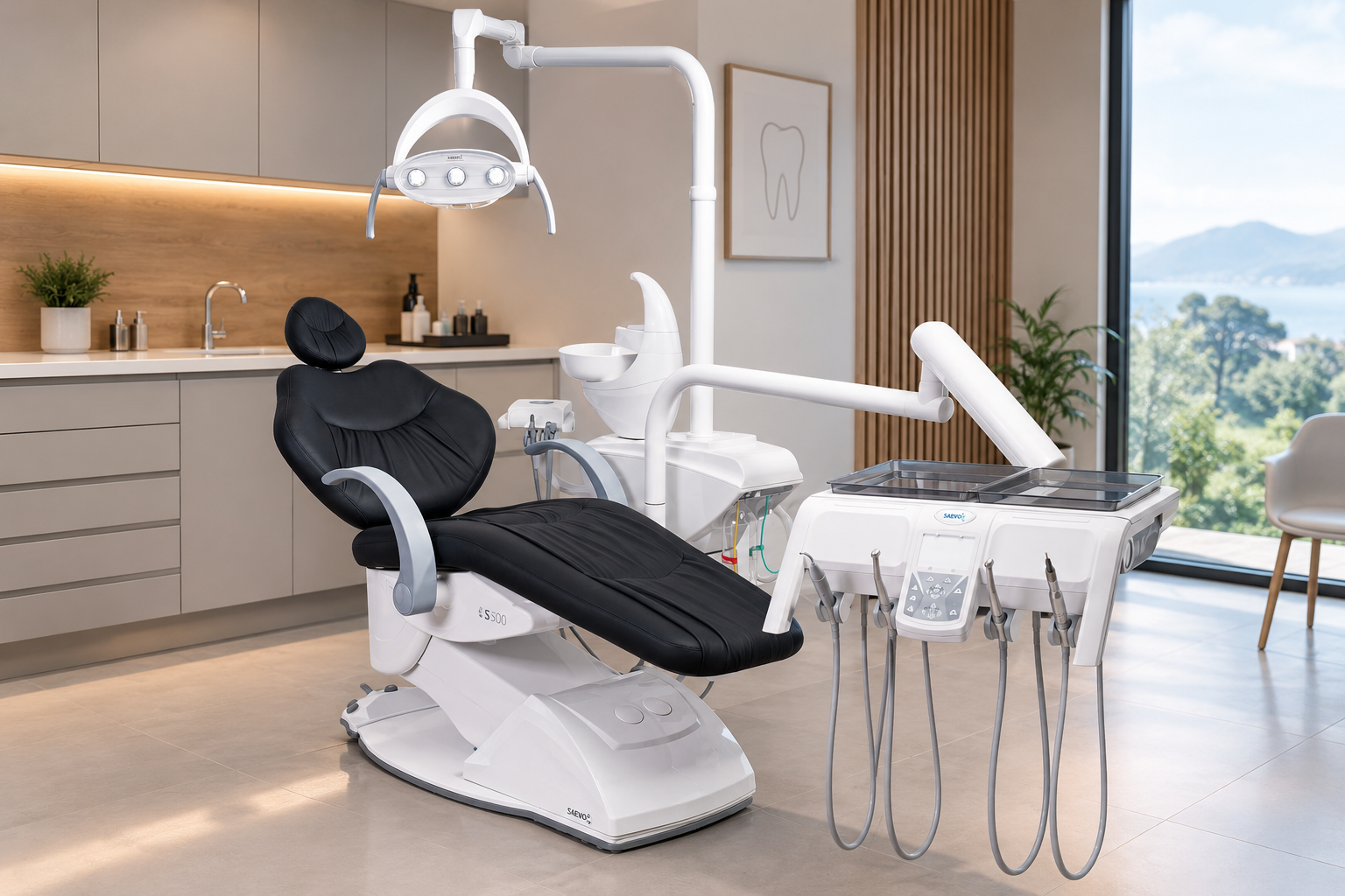 Consultório odontológico moderno com cadeira SAEVO S500 e unidade de atendimento