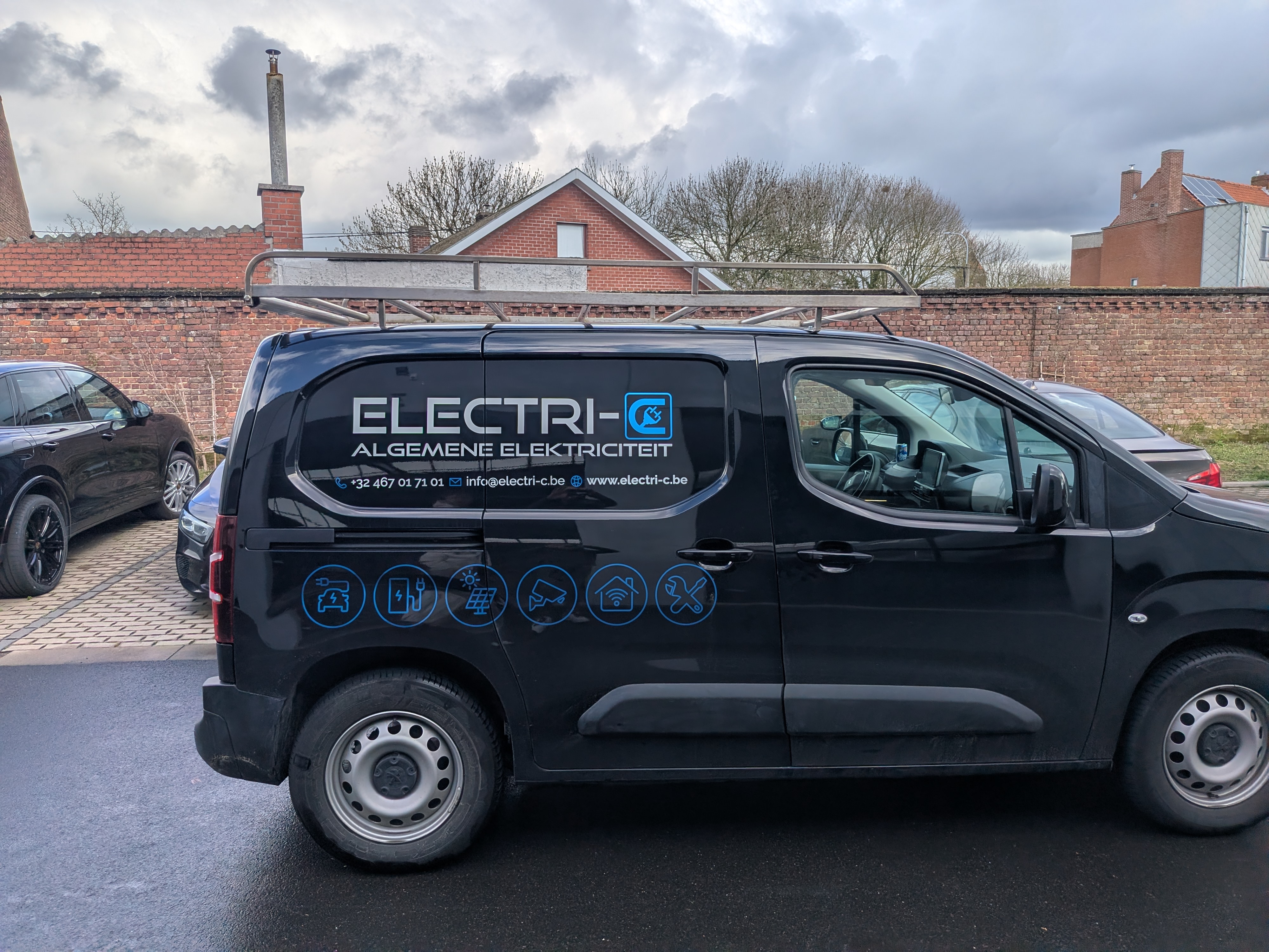 ELECTRI-C bestelwagen