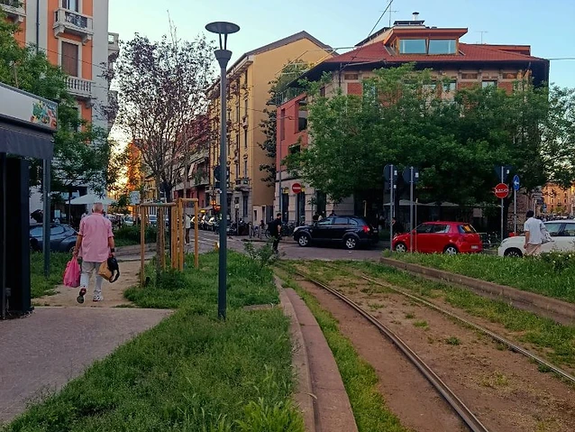 Piazza Morbegno: Life Amidst the Moving Currents — 4