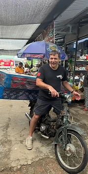 Loading mattresses onto the motorbike